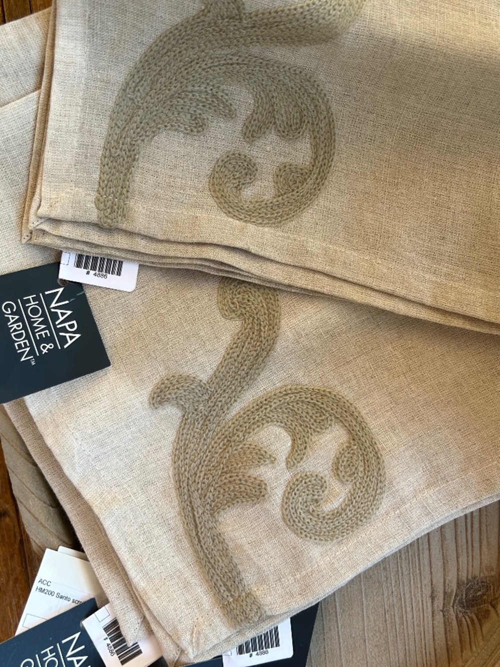 Napa Home Linen Santo Pietro Scroll napkin